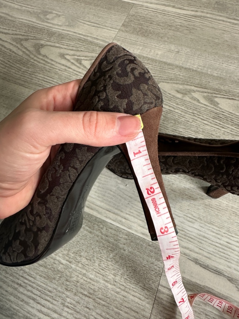 Vintage Yves Saint Laurent Brown Brocade Pointed-Toe Heels 6.5 - Picture 11 of 11